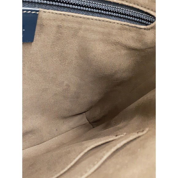 Gucci Signature Messenger Bag Shoulder - Picture 9 of 9